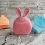 Factory Wholesale Silicone Brush Cleansing Brush Rabbit Ears Facial Cleansing Brush - Image 3